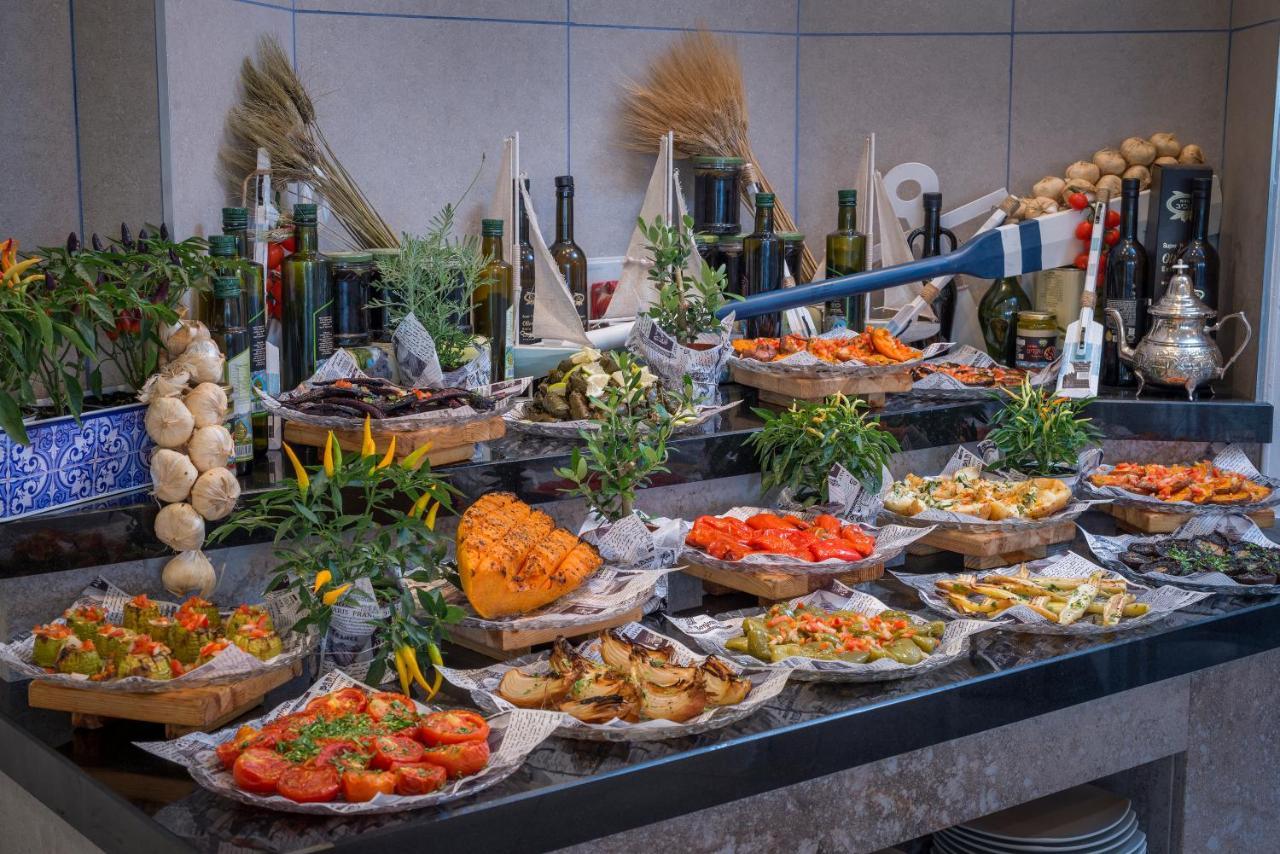 Sport Club By Isrotel Collection Eilat Bagian luar foto