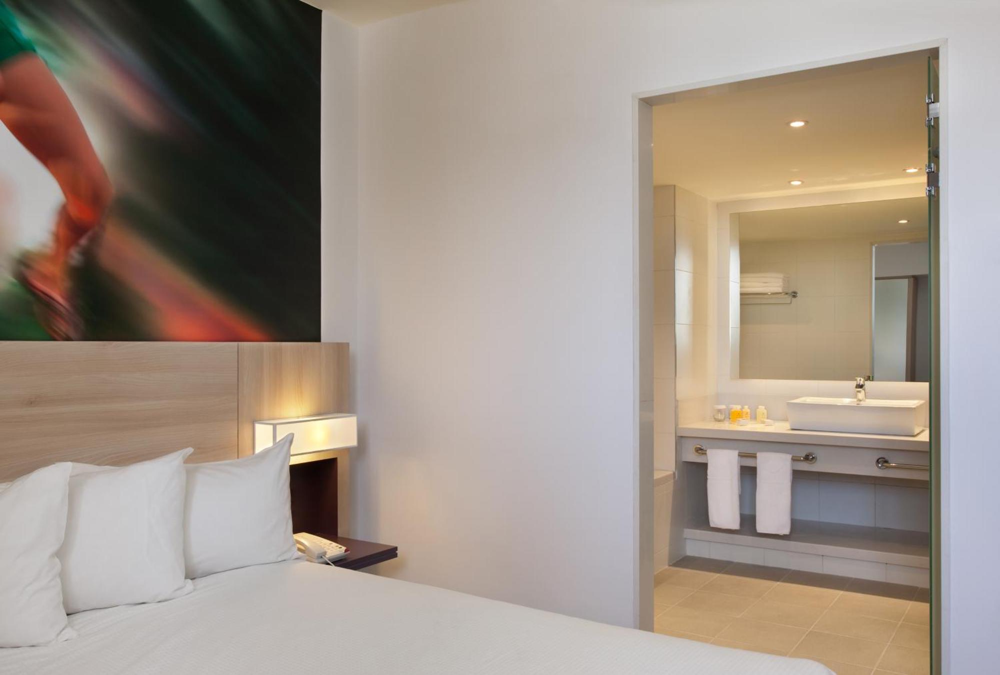 Sport Club By Isrotel Collection Eilat Bagian luar foto